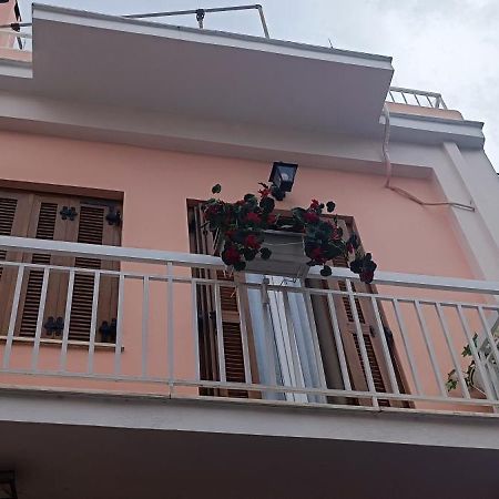 Aegina Lefterakis Place מראה חיצוני תמונה